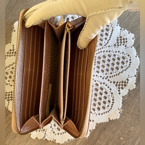 Kate Spade Neda Laurel Way Rose Gold Wallet - Picture 7 of 7